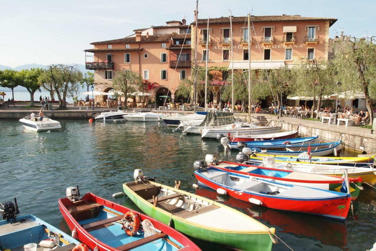 Residence La Mignon - Terrazza Torri Del Benaco Esterno foto